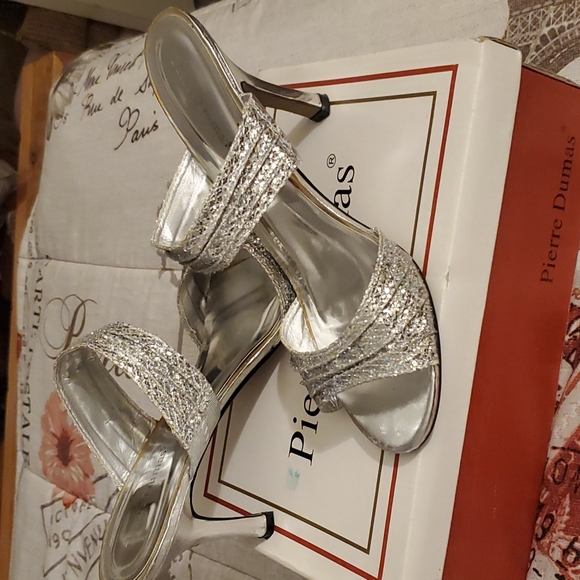 Pierre Dumas Silver glittery heels - Picture 3 of 4